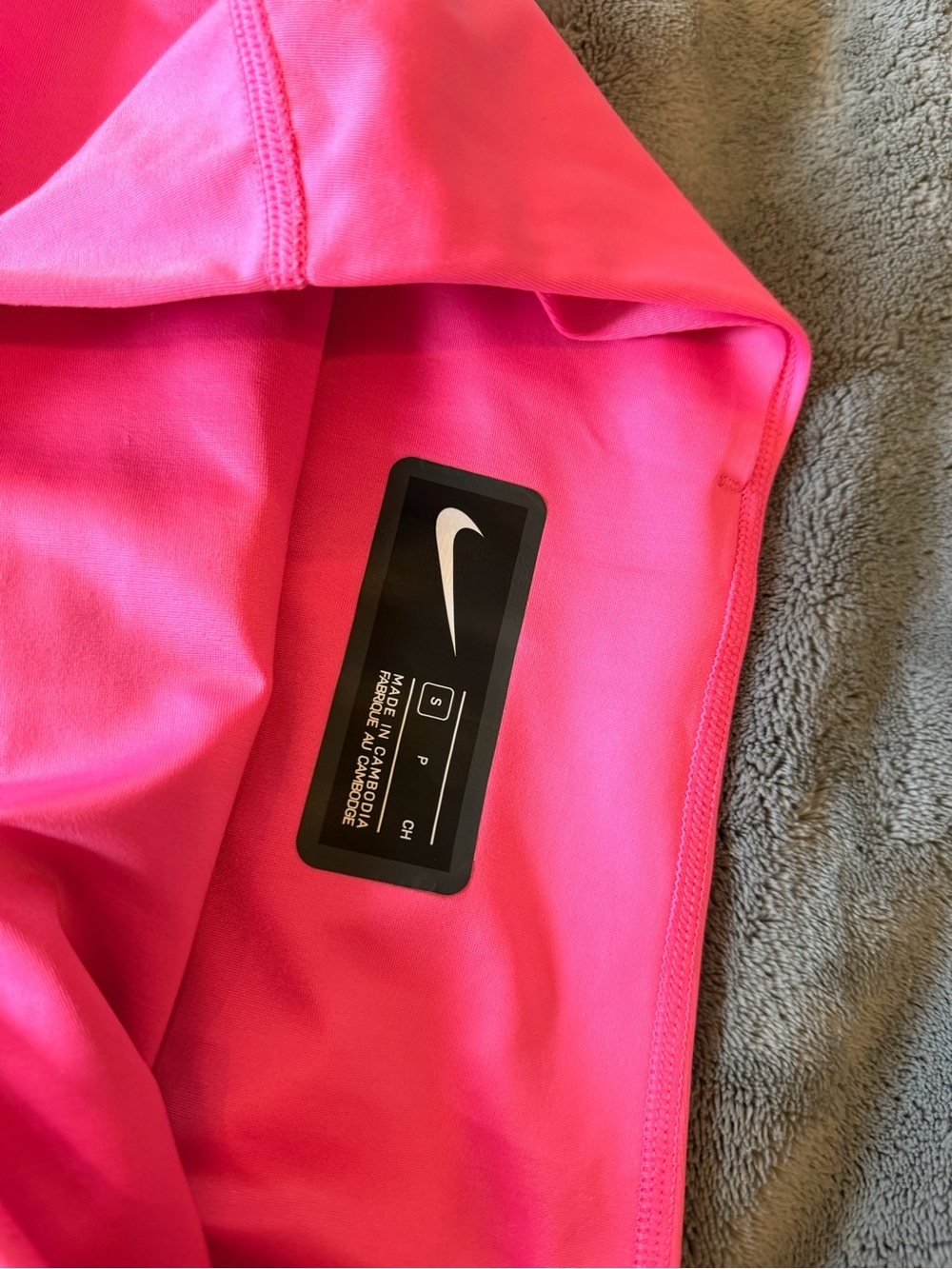 Nike Hot Pink Performance 3/4 leggings